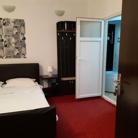 Casa Piata Sfatului Apartment บราชอฟ ภายนอก รูปภาพ
