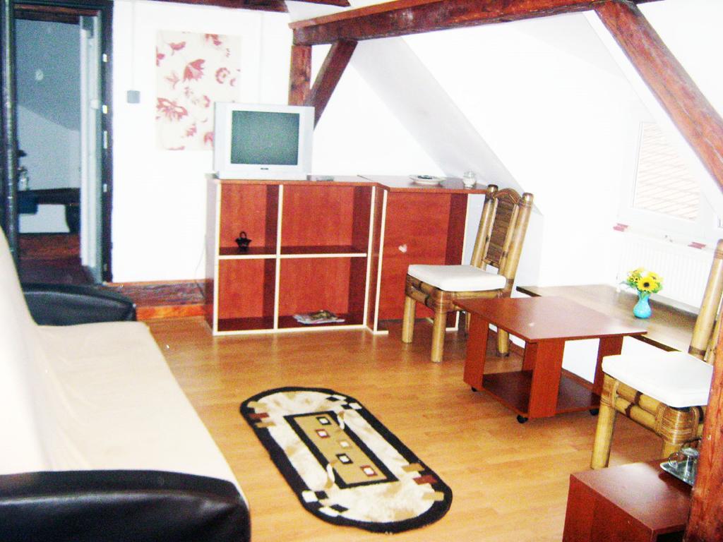 Casa Piata Sfatului Apartment บราชอฟ ภายนอก รูปภาพ