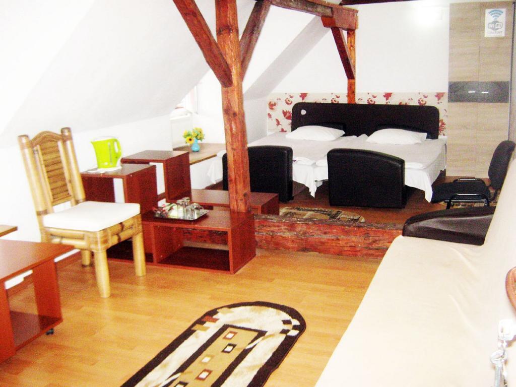 Casa Piata Sfatului Apartment บราชอฟ ภายนอก รูปภาพ
